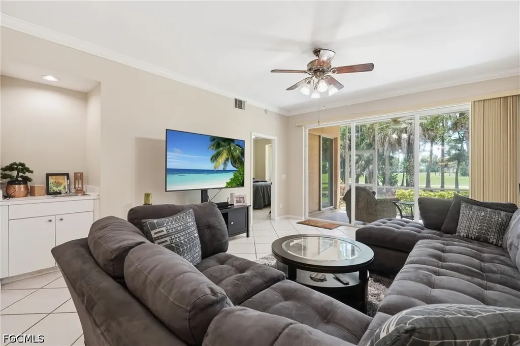 8045 Tiger Cove Naples FL 34113