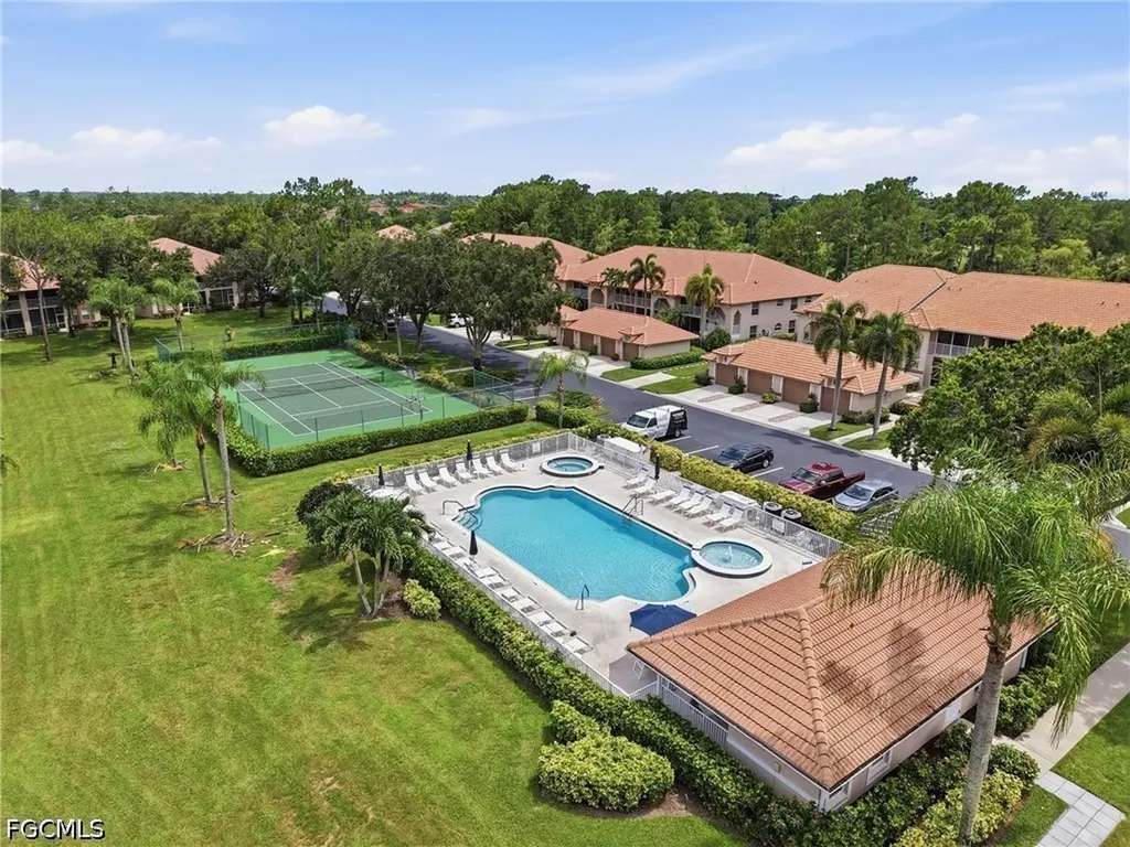 8045 Tiger Cove Naples FL 34113