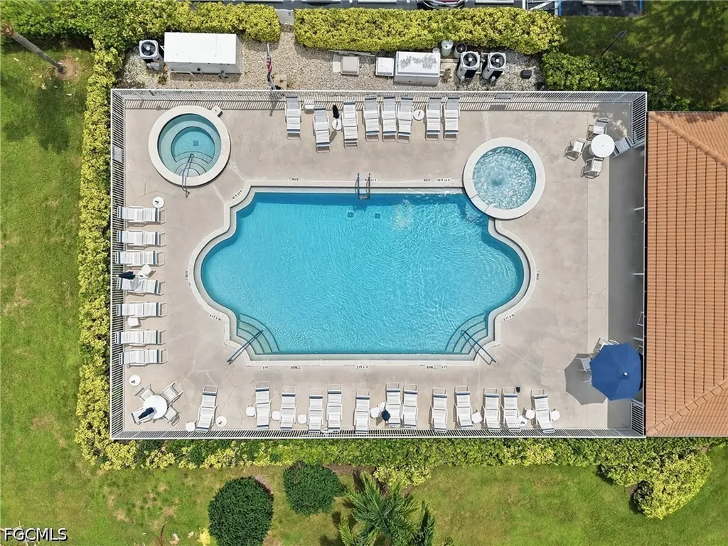 8045 Tiger Cove Naples FL 34113