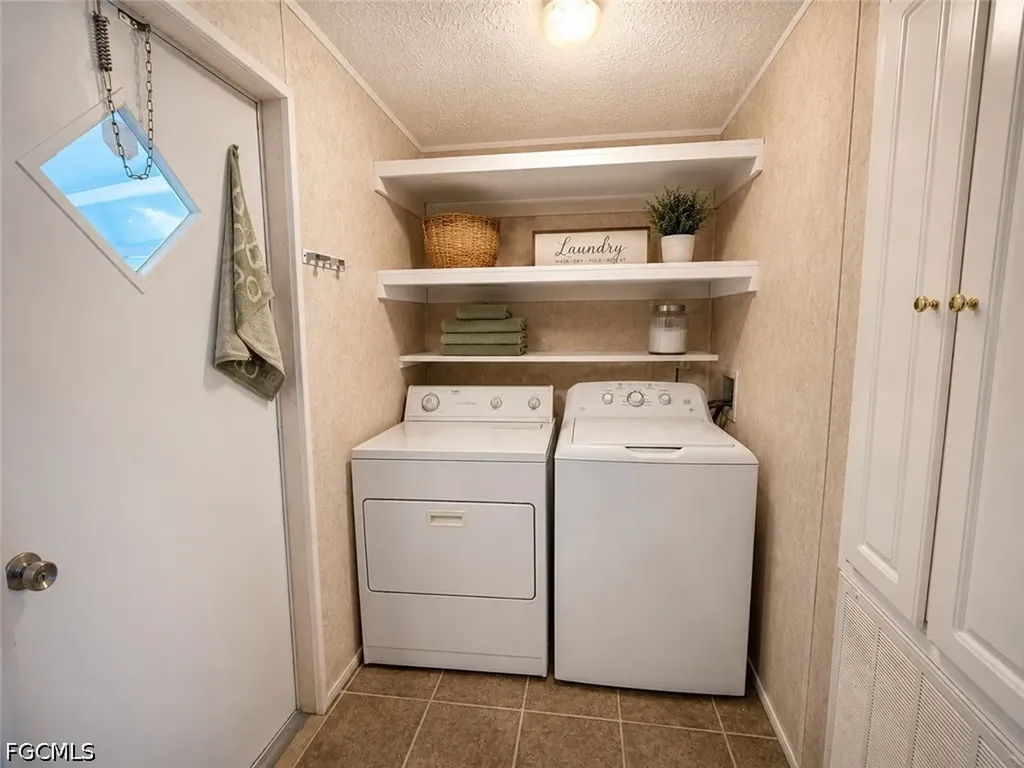 2501 Gail Helen Court North Fort Myers FL 33917
