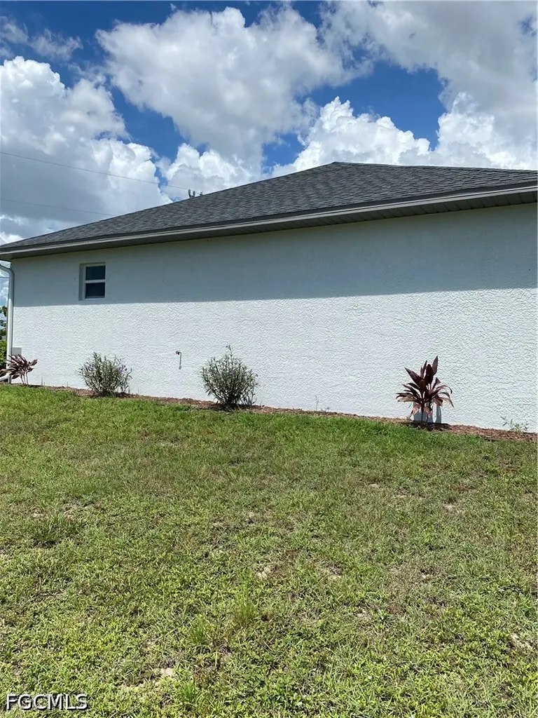 1732 SW 31st Lane Cape Coral FL 33914