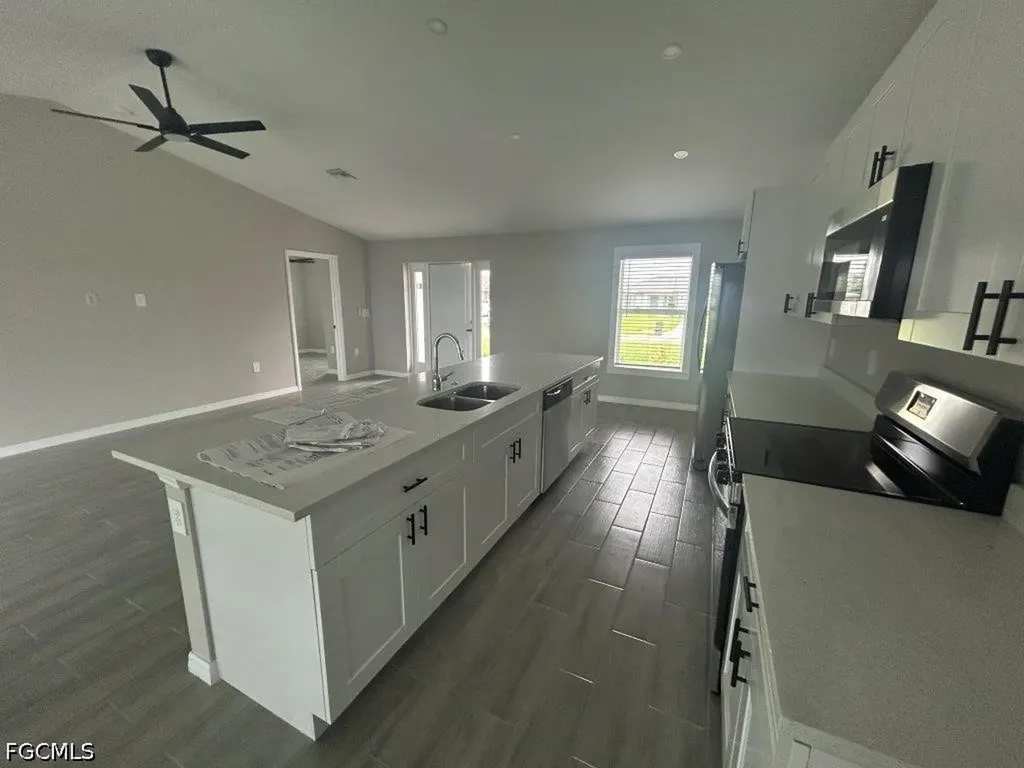 1312 NE 1st Place Cape Coral FL 33909