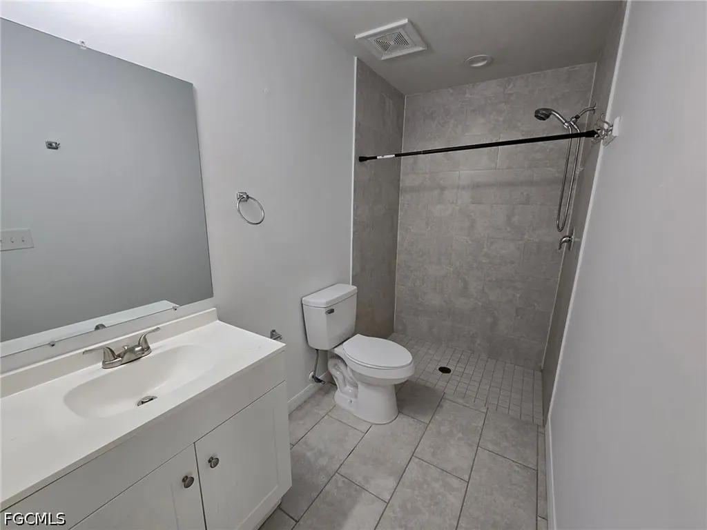 2003 Chiquita Boulevard S Cape Coral FL 33991