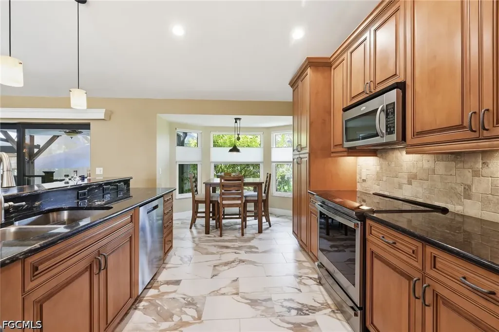 6037 Birnam Wood Lane Fort Myers FL 33908
