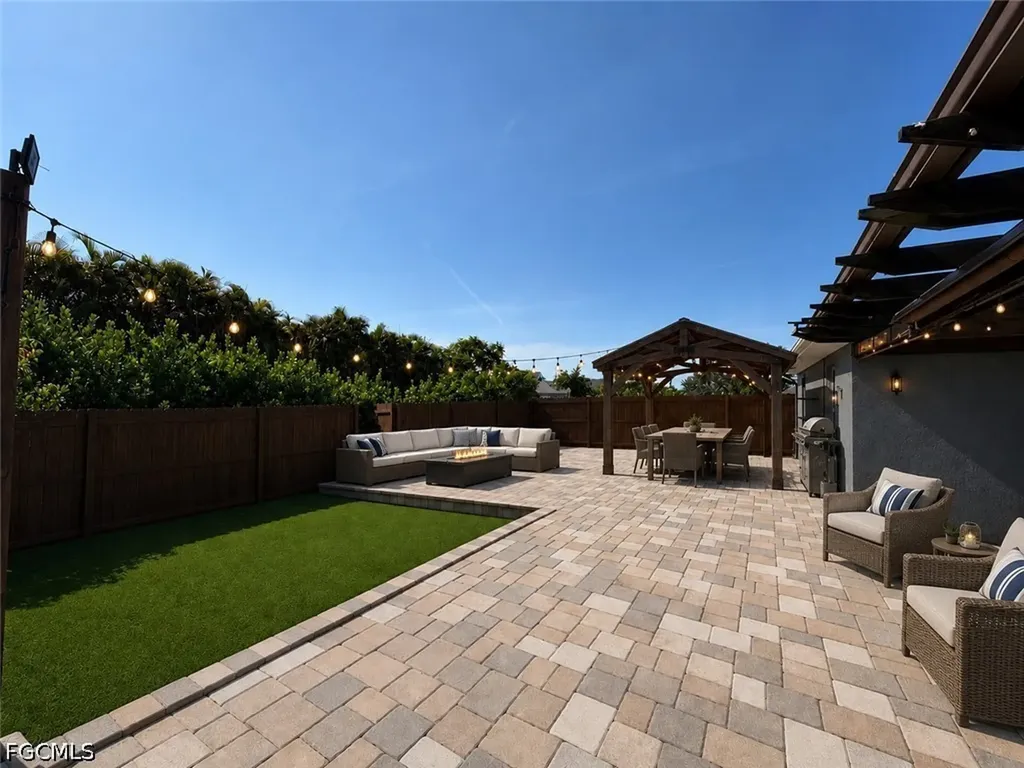 203 Chiquita Boulevard S Cape Coral FL 33991