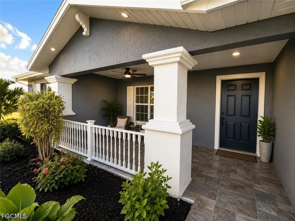 203 Chiquita Boulevard S Cape Coral FL 33991