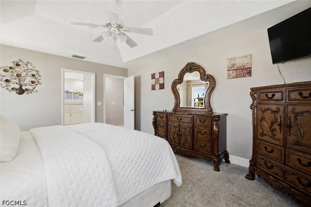430 SW 44th Terrace Cape Coral FL 33914
