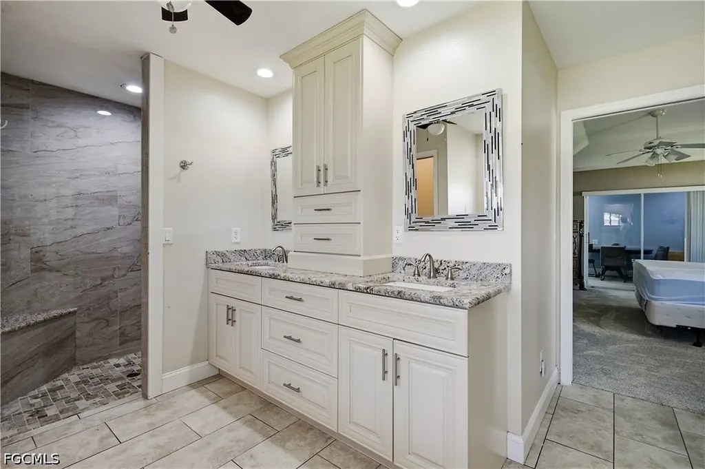 430 SW 44th Terrace Cape Coral FL 33914