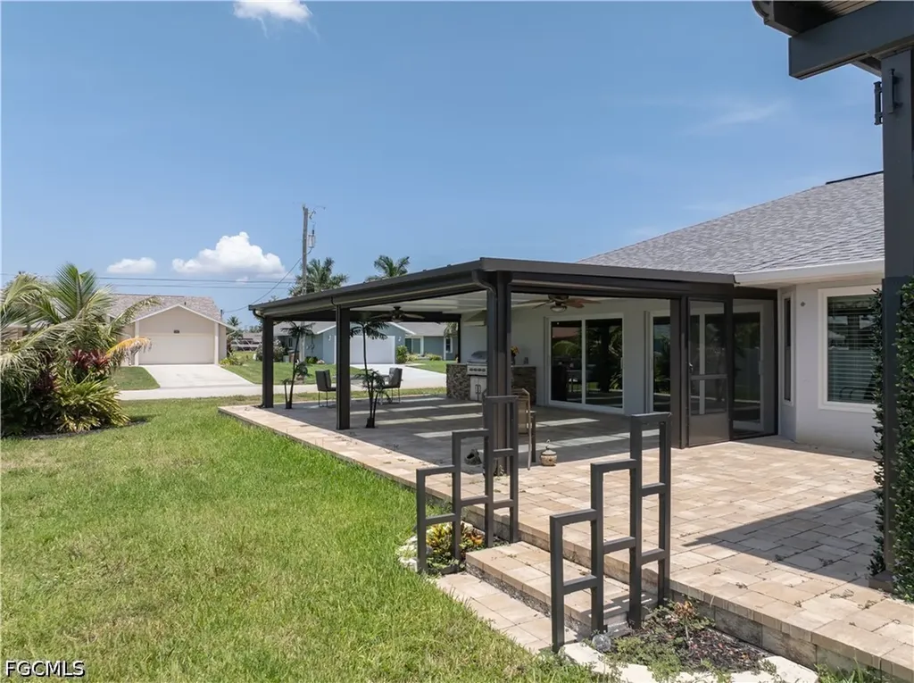 430 SW 44th Terrace Cape Coral FL 33914