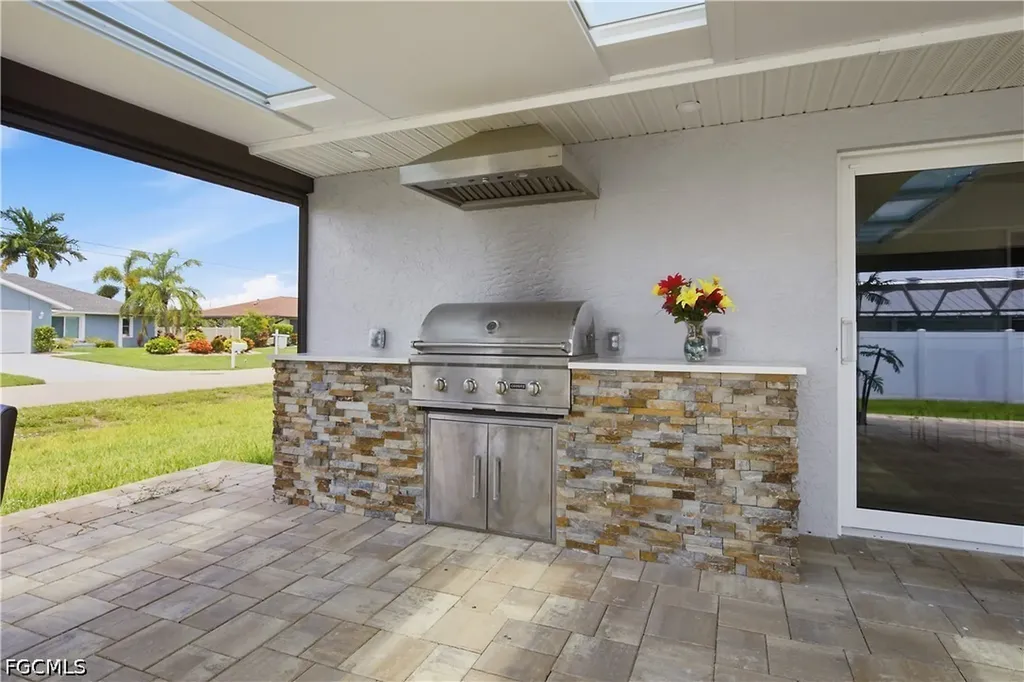 430 SW 44th Terrace Cape Coral FL 33914