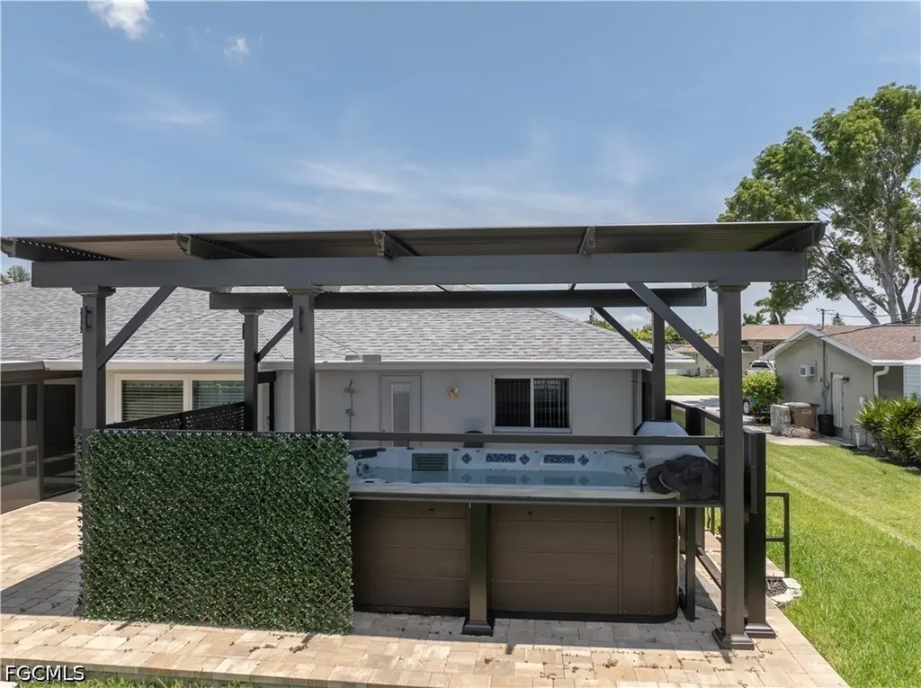 430 SW 44th Terrace Cape Coral FL 33914