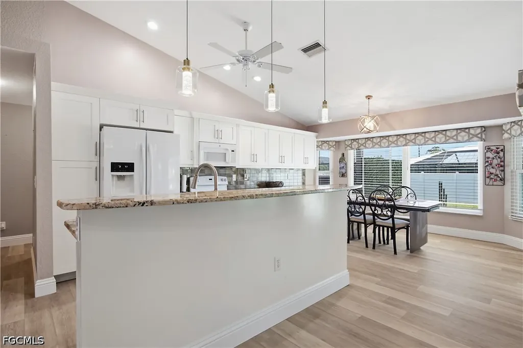 430 SW 44th Terrace Cape Coral FL 33914