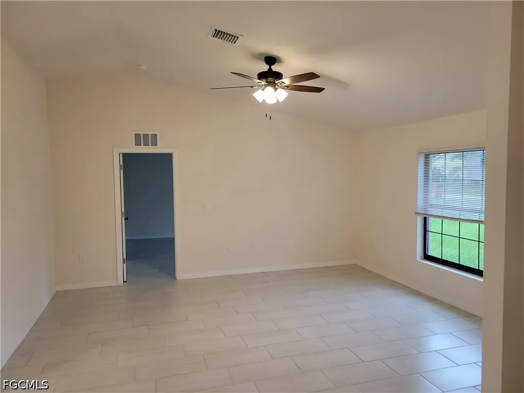 1105 NE 6th Place Cape Coral FL 33909