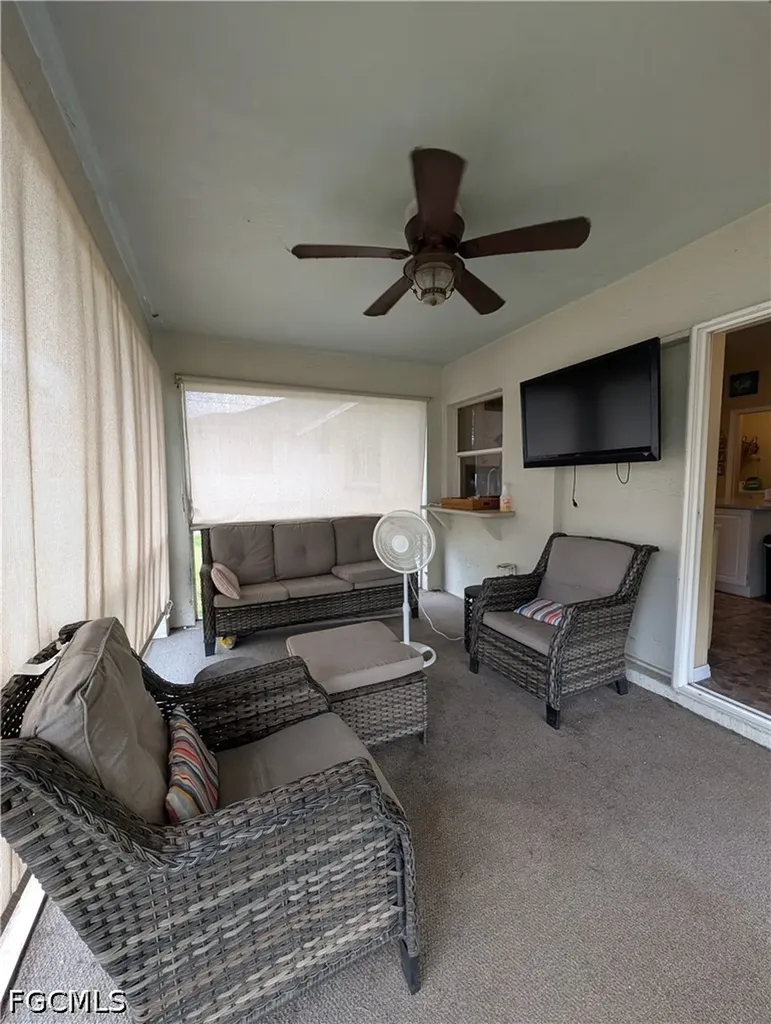 827 NE 17th Street Cape Coral FL 33909