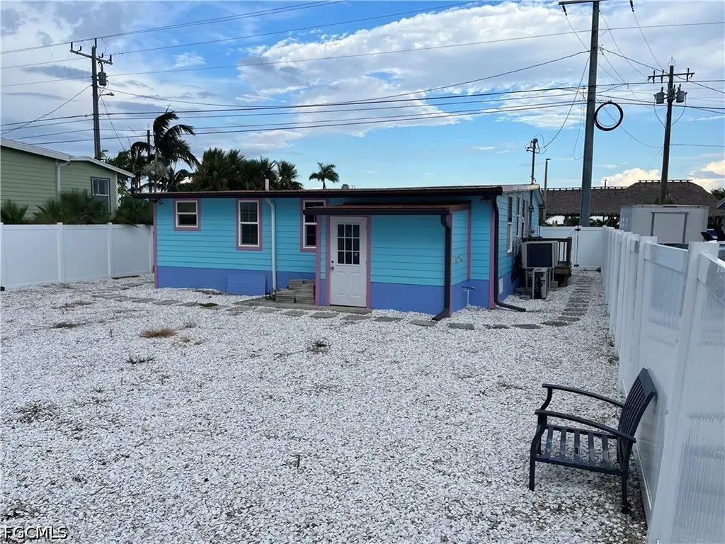 4874 Pine Island Road NW Matlacha FL 33993