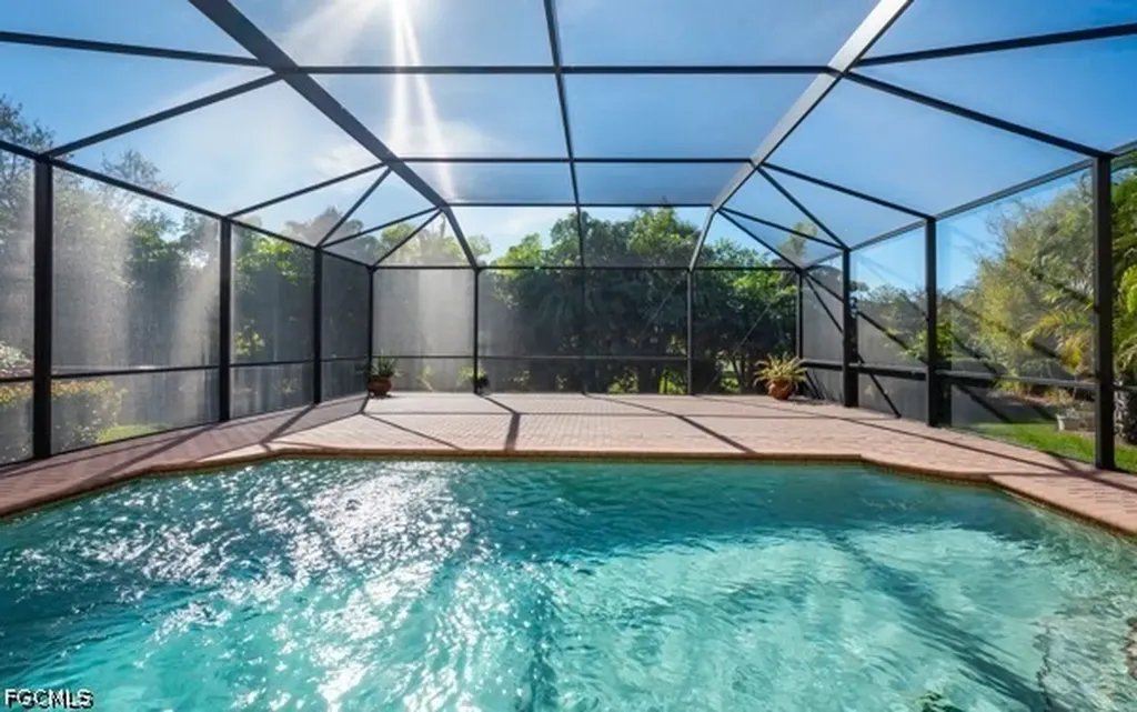 8490 Sumner Avenue Fort Myers FL 33908