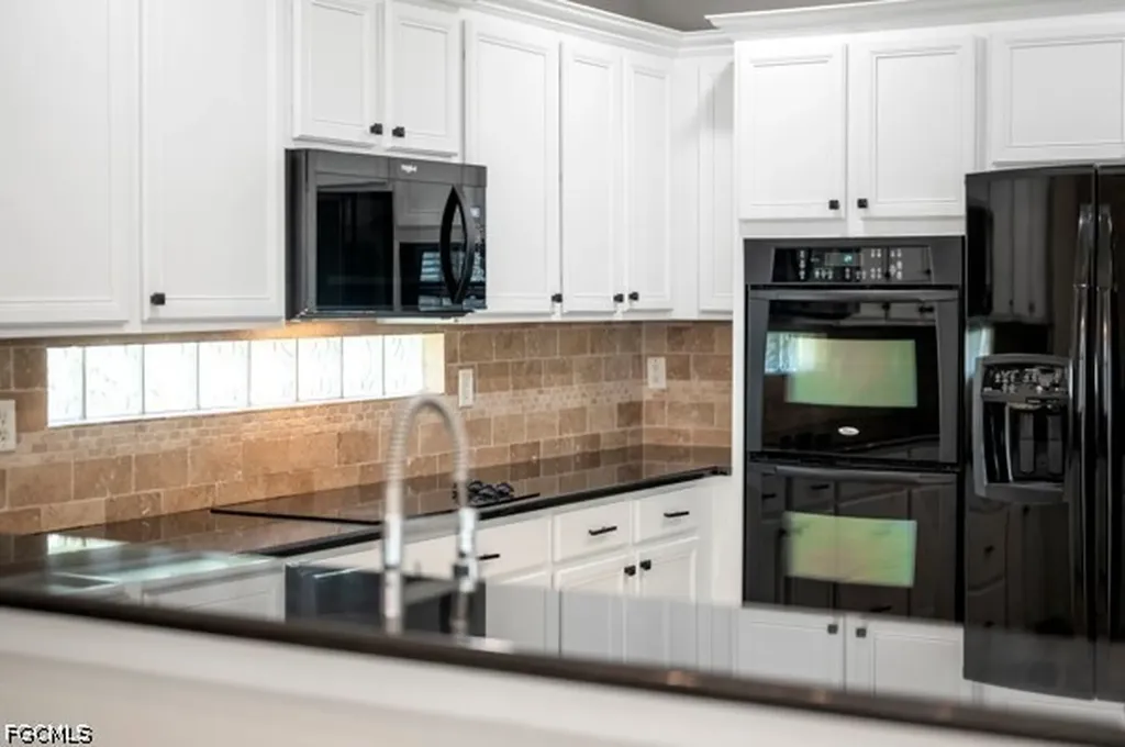 8490 Sumner Avenue Fort Myers FL 33908