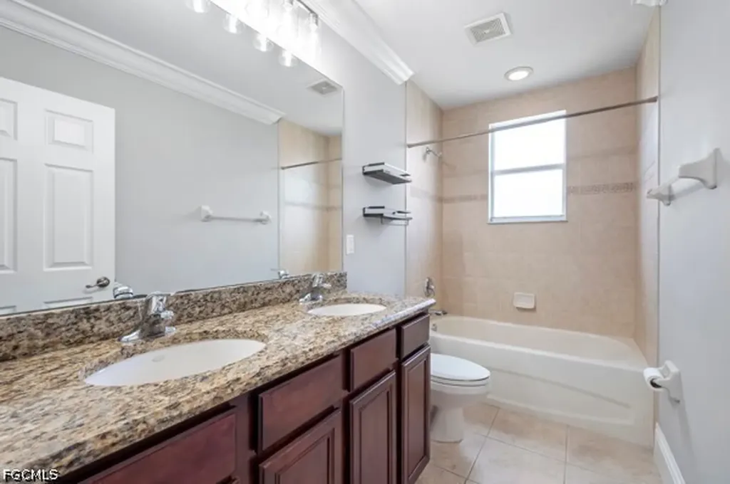 8490 Sumner Avenue Fort Myers FL 33908