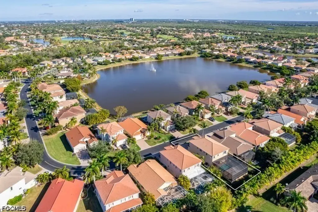 8490 Sumner Avenue Fort Myers FL 33908