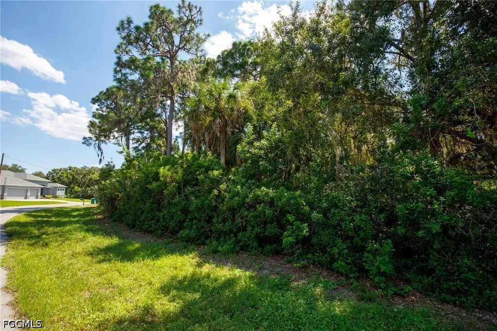 175 Sesame Road E Rotonda West FL 33947