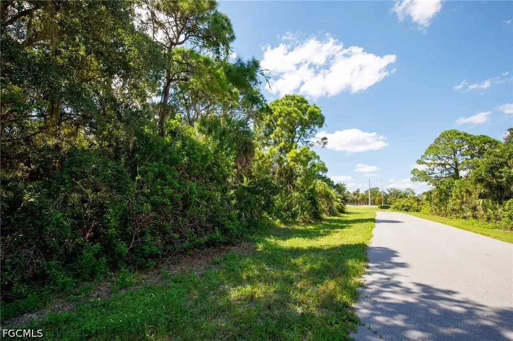 175 Sesame Road E Rotonda West FL 33947
