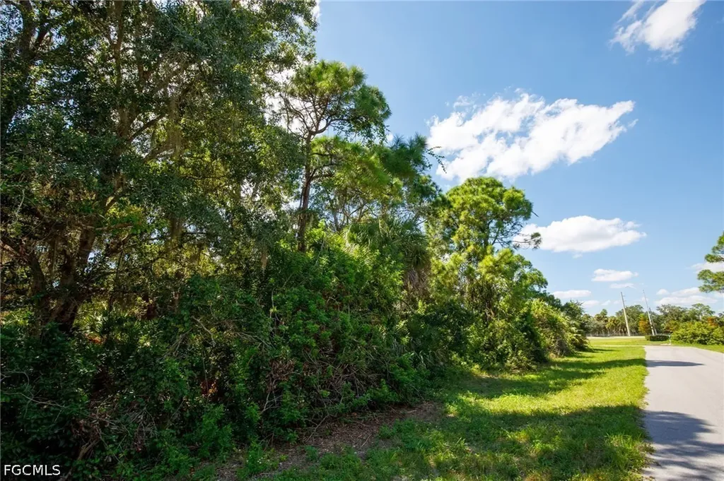 175 Sesame Road E Rotonda West FL 33947