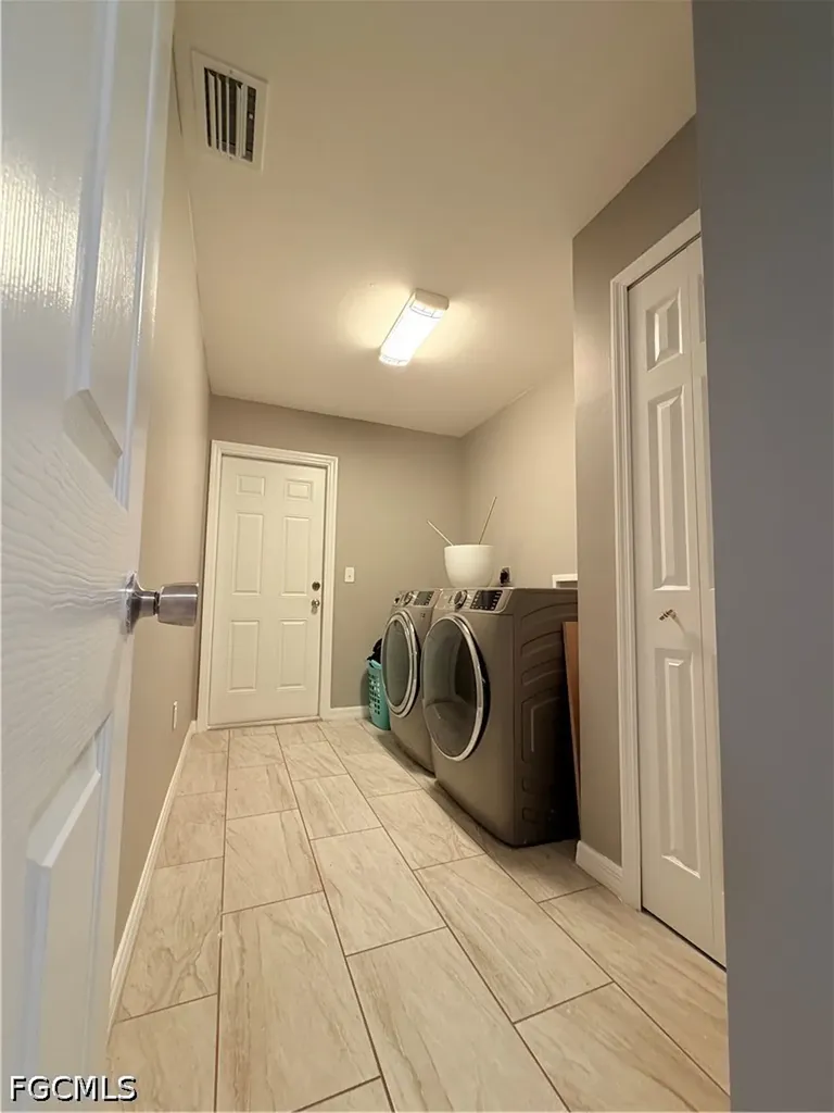 100 NW 13th Place Cape Coral FL 33993