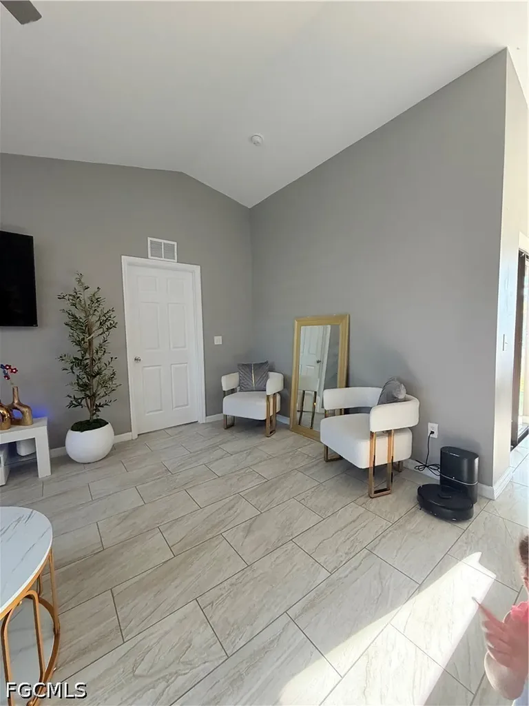 100 NW 13th Place Cape Coral FL 33993