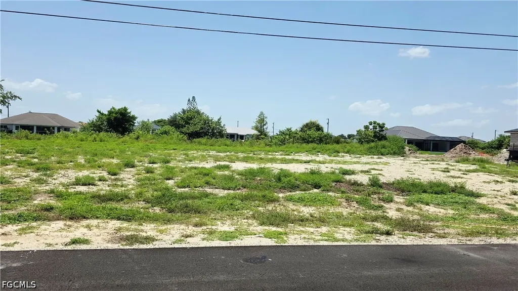 1402 NE 12th Street Cape Coral FL 33909