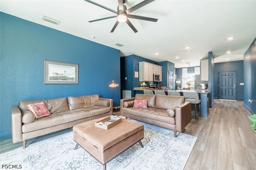 3083 NW 4th Place Cape Coral FL 33993