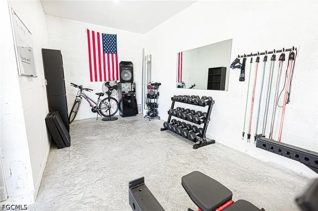 3083 NW 4th Place Cape Coral FL 33993