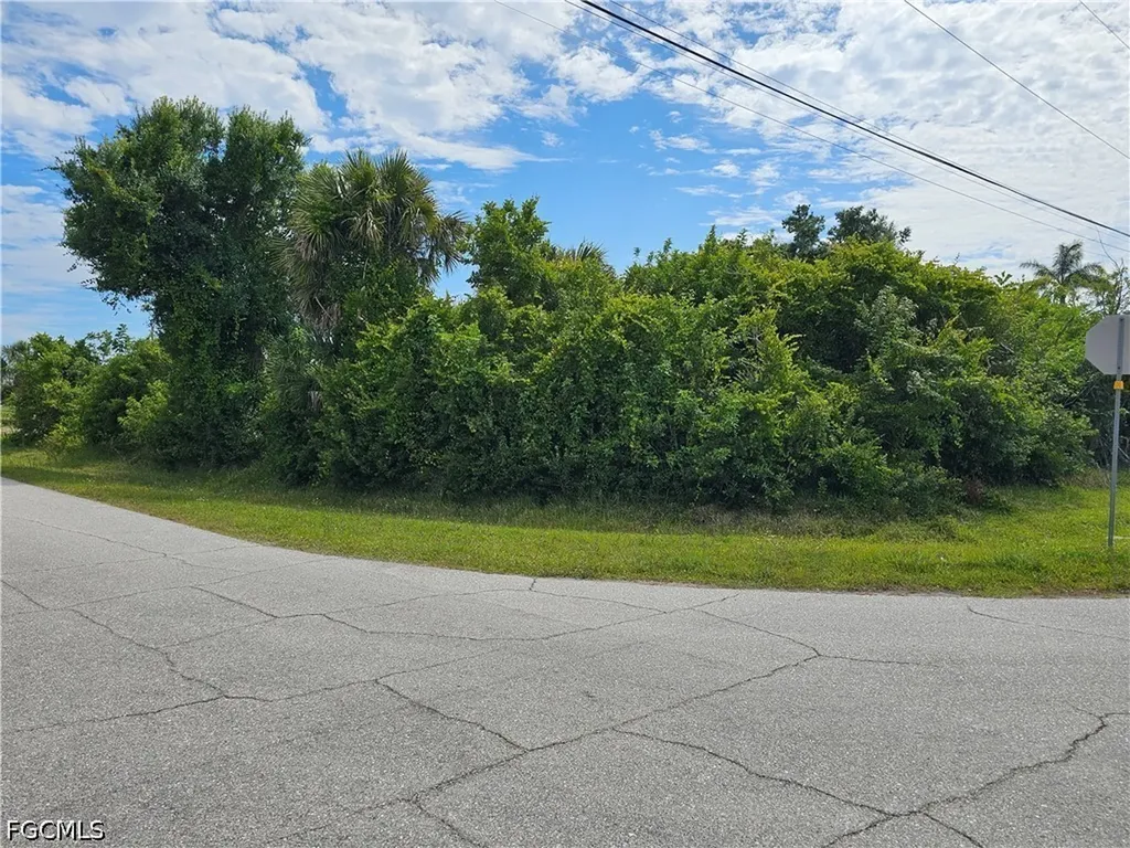 10271 Waterford Avenue Englewood FL 34224