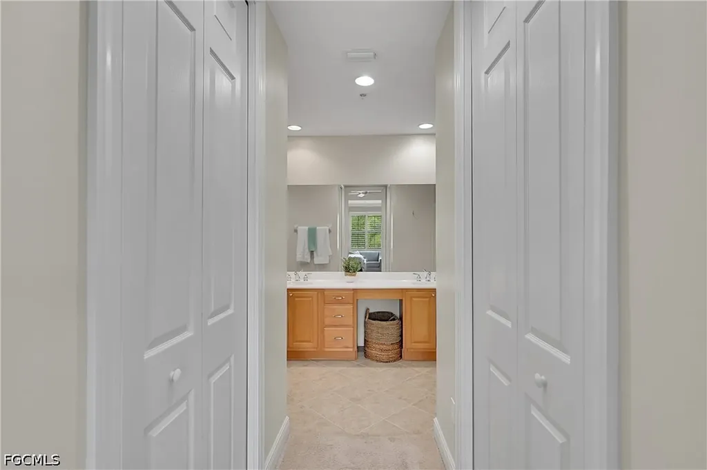 4700 Yacht Harbor Drive Naples FL 34112