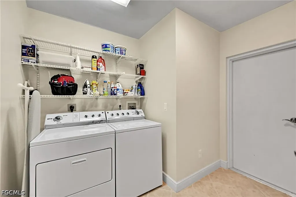4700 Yacht Harbor Drive Naples FL 34112