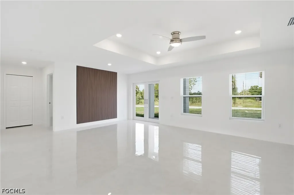 2800 Nora Avenue N Lehigh Acres FL 33971