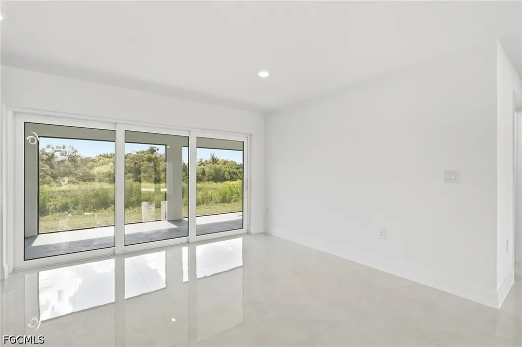 2800 Nora Avenue N Lehigh Acres FL 33971