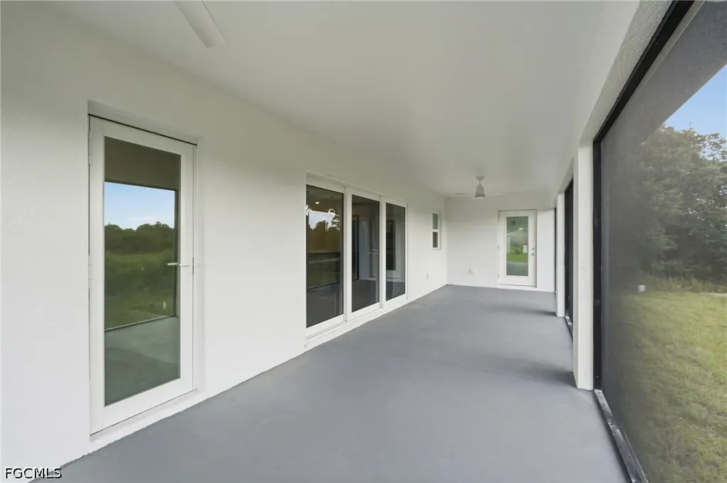 2800 Nora Avenue N Lehigh Acres FL 33971