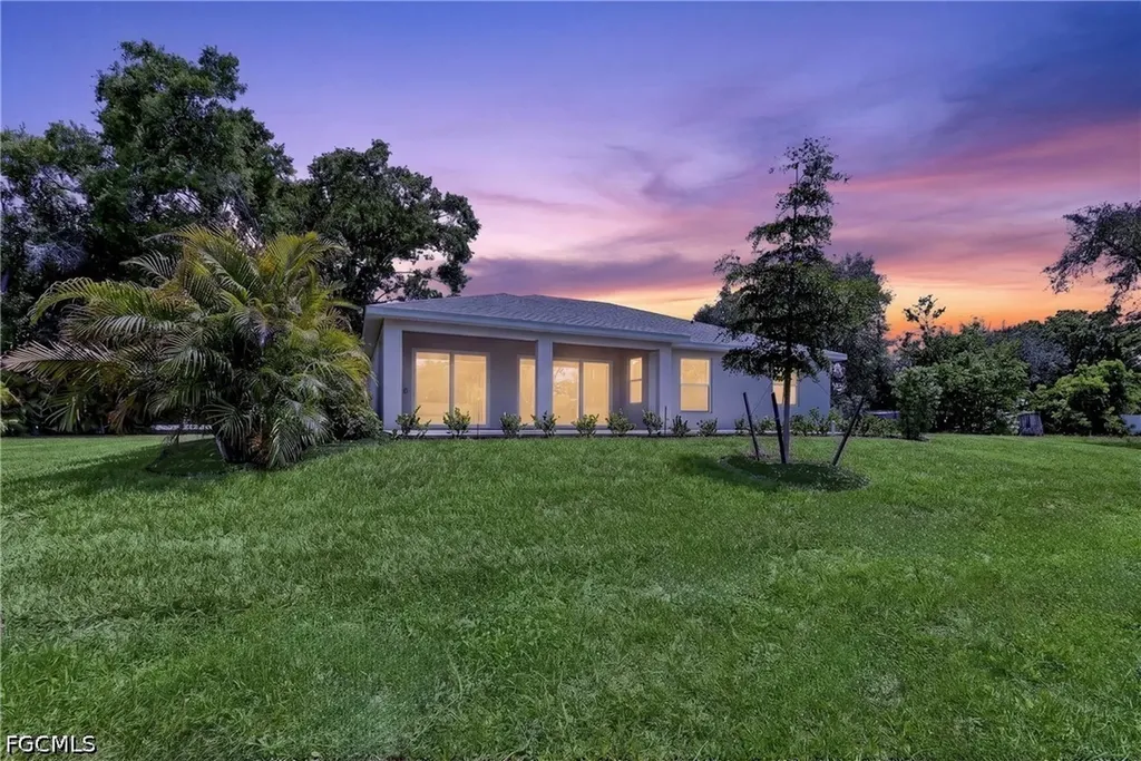 1333 Carlene Avenue Fort Myers FL 33901