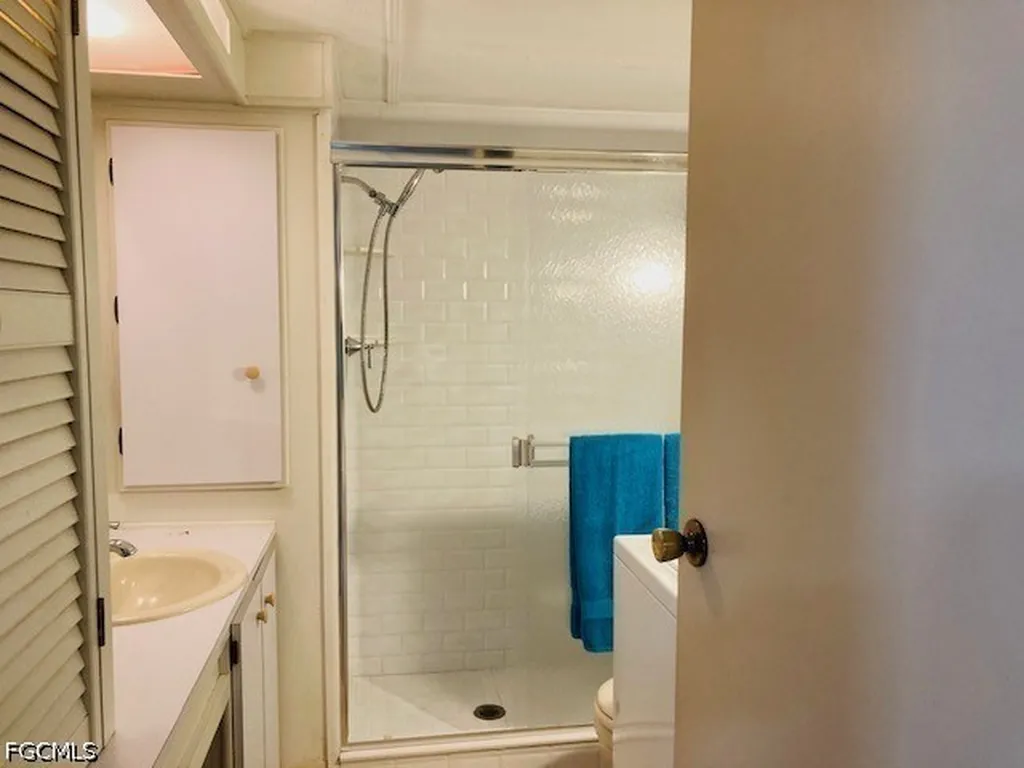 54 Channel Lane Fort Myers FL 33905