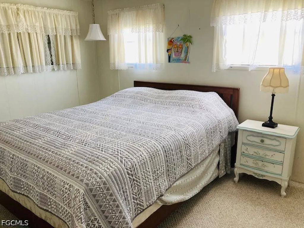 54 Channel Lane Fort Myers FL 33905