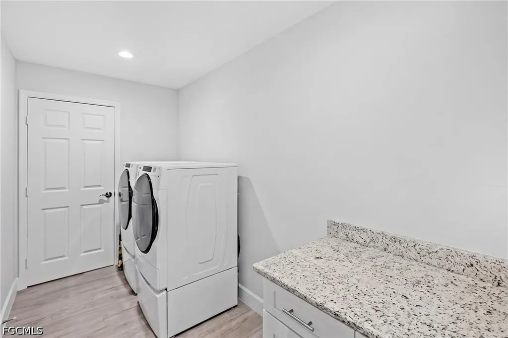 525 Ella Jean Place Labelle FL 33935