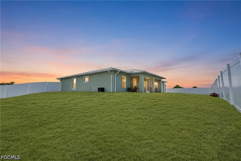 525 Ella Jean Place Labelle FL 33935