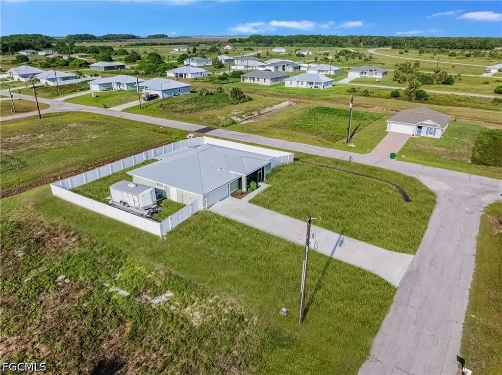 525 Ella Jean Place Labelle FL 33935