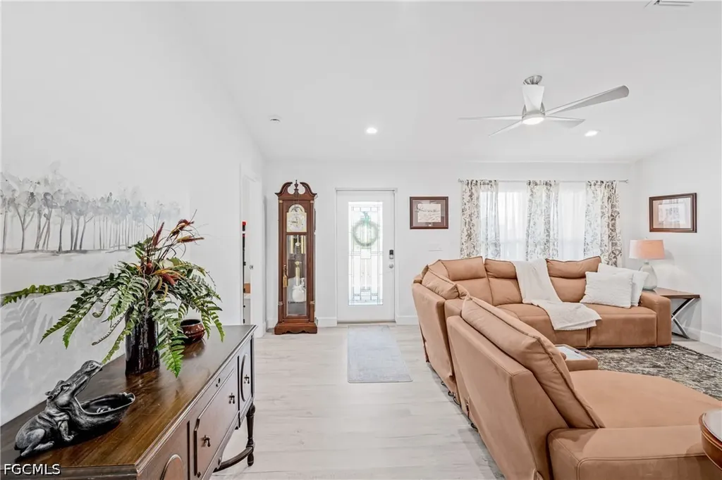 525 Ella Jean Place Labelle FL 33935