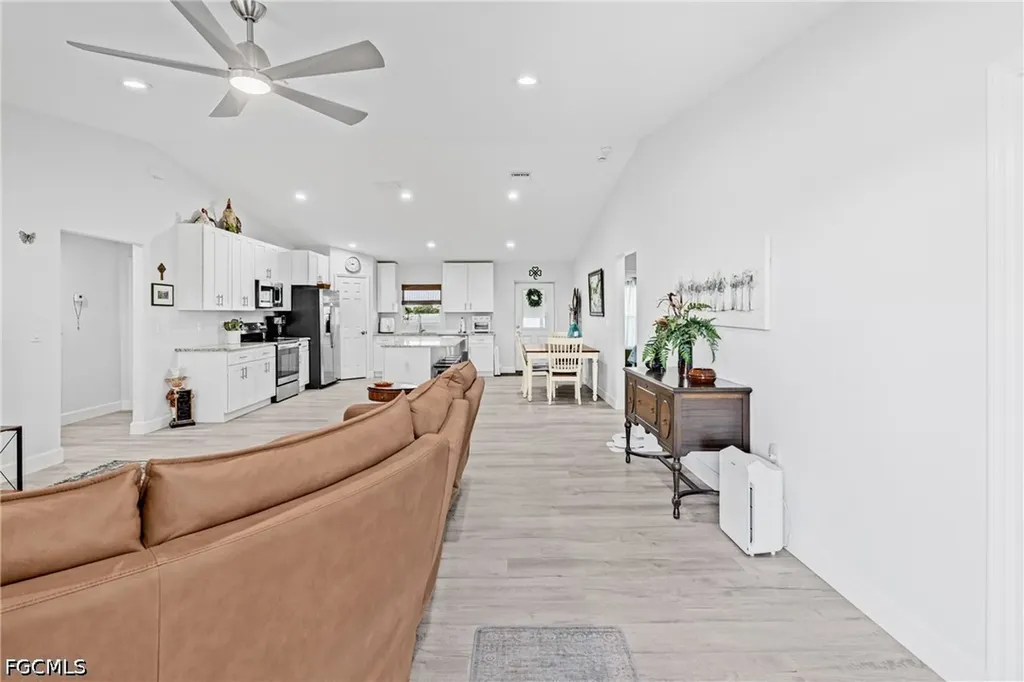 525 Ella Jean Place Labelle FL 33935