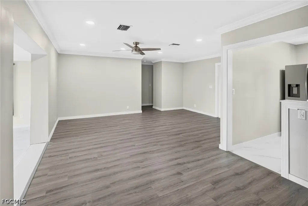 404 El Dorado Parkway E Cape Coral FL 33904