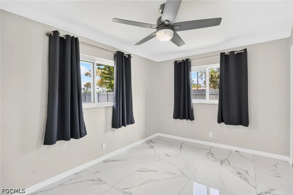 404 El Dorado Parkway E Cape Coral FL 33904