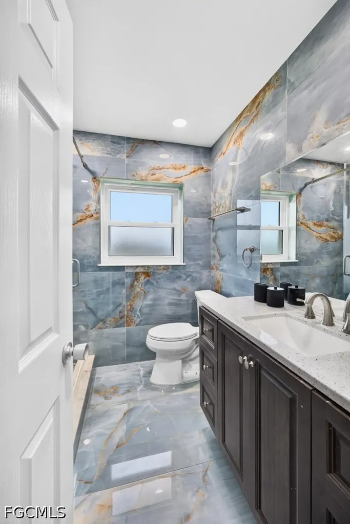 404 El Dorado Parkway E Cape Coral FL 33904