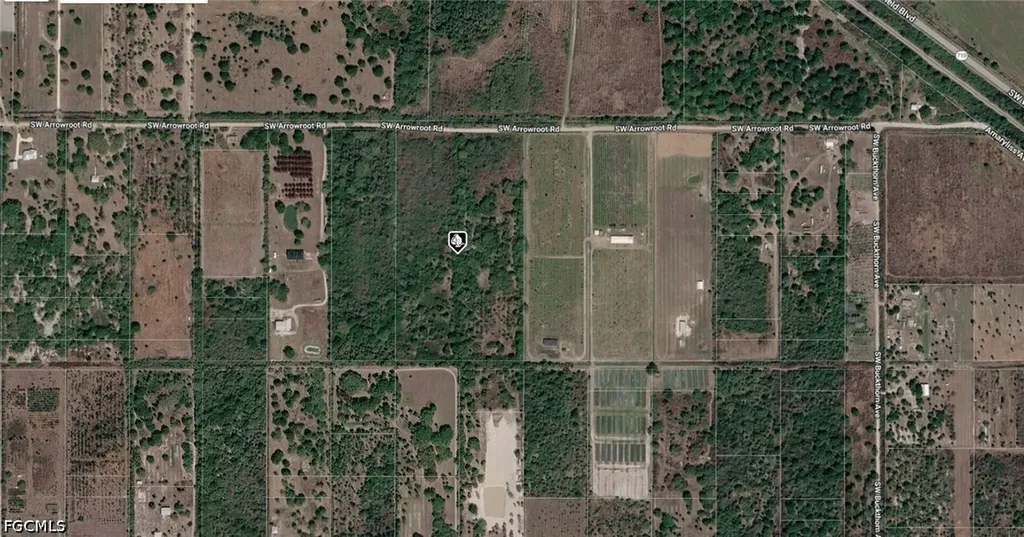18-39-38-001-000-02510-0 SW Arrowroot Road Indiantown FL 34956