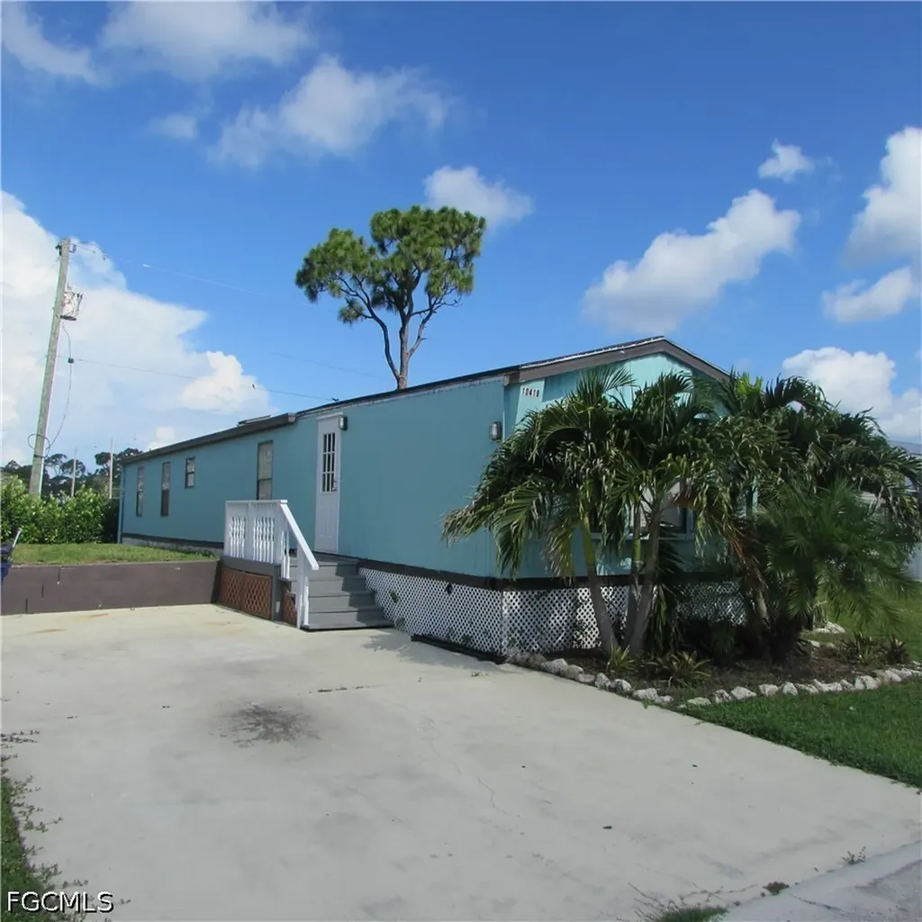 ST. James City FL, 10419 Trotwood Avenue